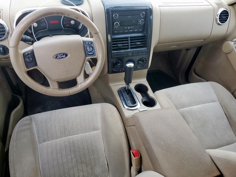 1FMEU63E18UA79702 - 2008 FORD EXPLORER XLT WHITE photo 8