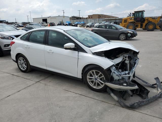 1FADP3F24HL263566 - 2017 FORD FOCUS SE WHITE photo 4