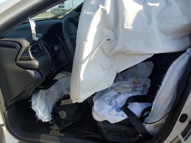 4T1T11AK0PU808010 - 2023 TOYOTA CAMRY SE NIGHT SHADE WHITE photo 7