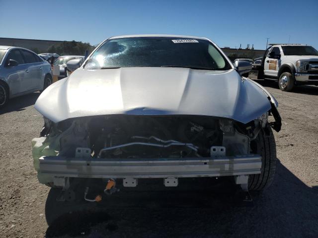 3FA6P0H71GR284116 - 2016 FORD FUSION SE SILVER photo 5