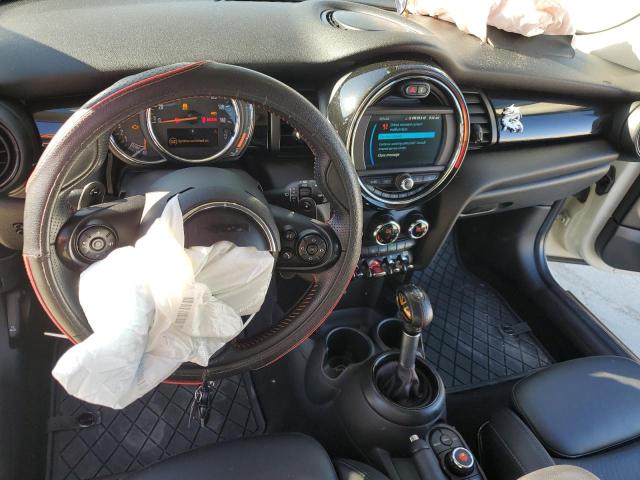 WMWXP7C52K2A49685 - 2019 MINI COOPER S CREAM photo 8