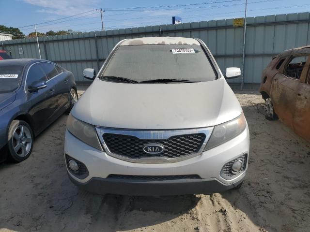 5XYKT3A18DG375434 - 2013 KIA SORENTO LX WHITE photo 5