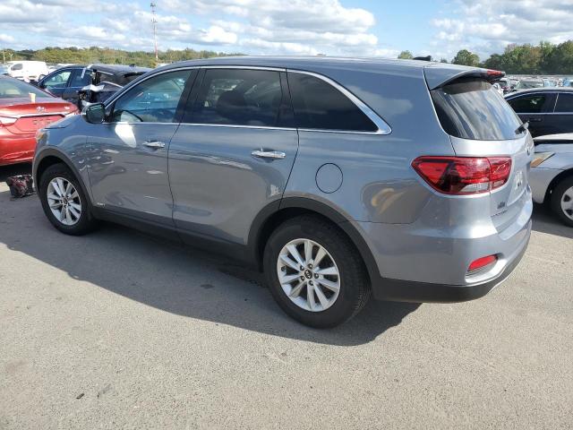 5XYPGDA58LG617978 - 2020 KIA SORENTO S SILVER photo 2