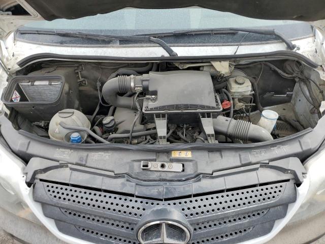 WD3PE7CC6FP155709 - 2015 MERCEDES-BENZ SPRINTER 2500 Weiß Foto 11