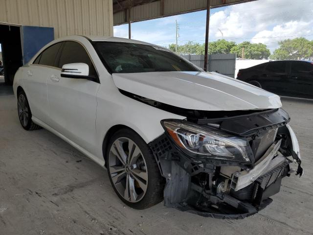 WDDSJ4EBXKN744448 - 2019 MERCEDES-BENZ CLA 250 白色 照片 4