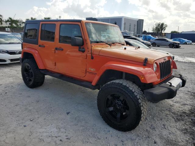 1C4HJWEG8FL636942 - 2015 JEEP WRANGLER U SAHARA ORANGE photo 4