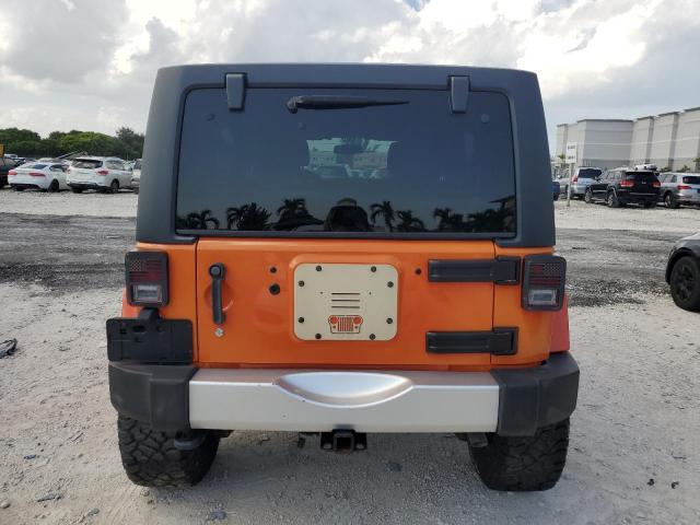 1C4HJWEG8FL636942 - 2015 JEEP WRANGLER U SAHARA ORANGE photo 6