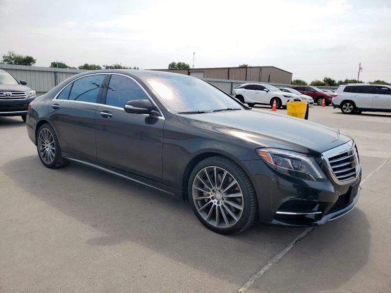 WDDUG8FB6GA236585 - 2016 MERCEDES-BENZ S 550 4MATIC BLACK photo 4