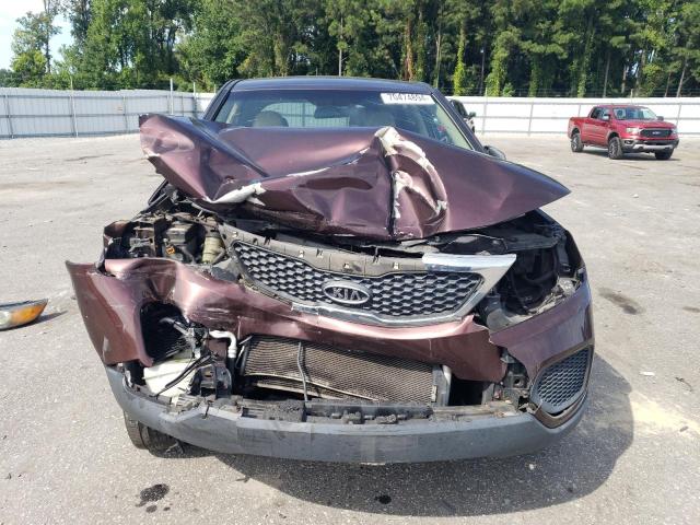 5XYKT3A11BG063114 - 2011 KIA SORENTO BASE BURGUNDY photo 5