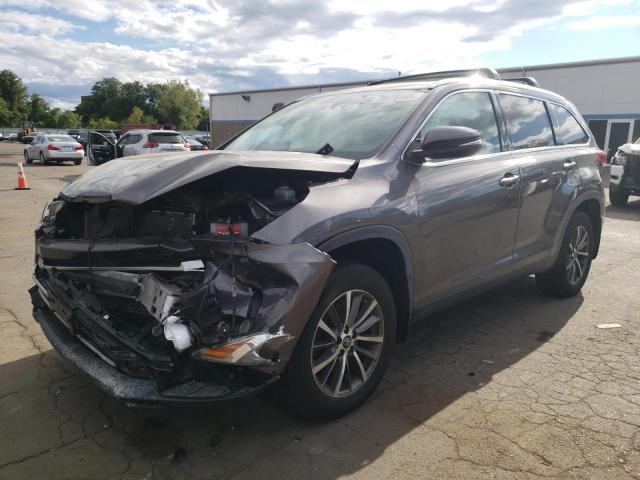 2019 TOYOTA HIGHLANDER SE, 