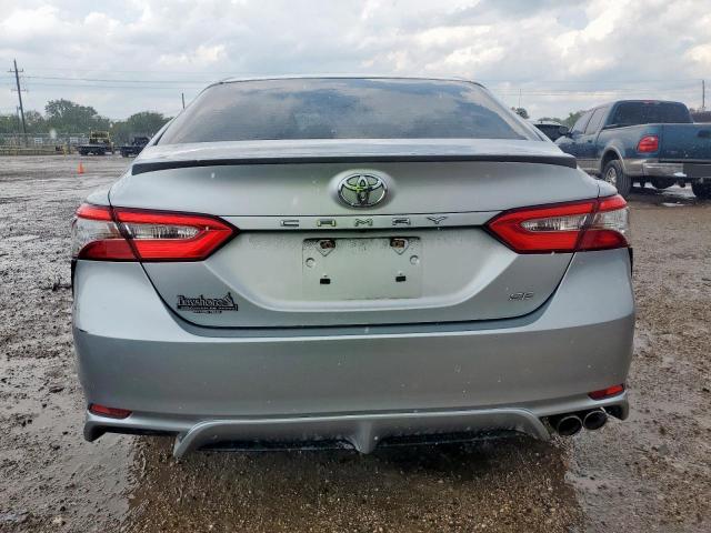 JTNB11HK0J3046294 - 2018 TOYOTA CAMRY L SILVER photo 6