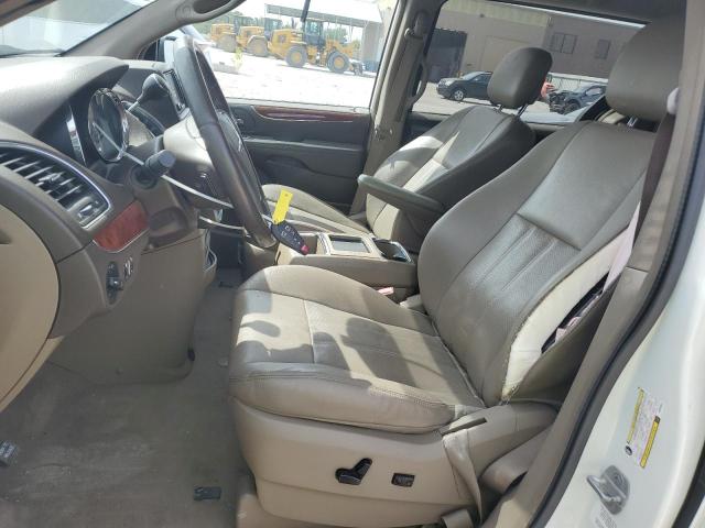 2C4RC1BG7CR261036 - 2012 CHRYSLER TOWN & COU TOURING WHITE photo 7