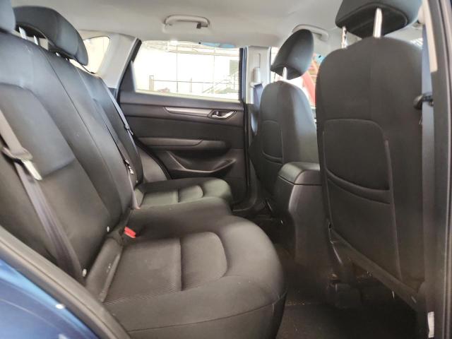 JM3KFBBM6J0334836 - 2018 MAZDA CX-5 SPORT BLUE photo 11