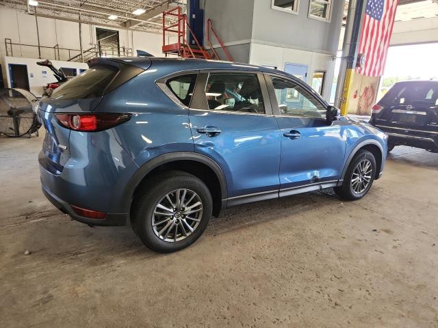 JM3KFBBM6J0334836 - 2018 MAZDA CX-5 SPORT BLUE photo 3