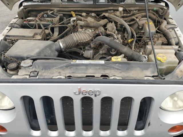 1J4FA24118L558224 - 2008 JEEP WRANGLER X SILVER photo 11