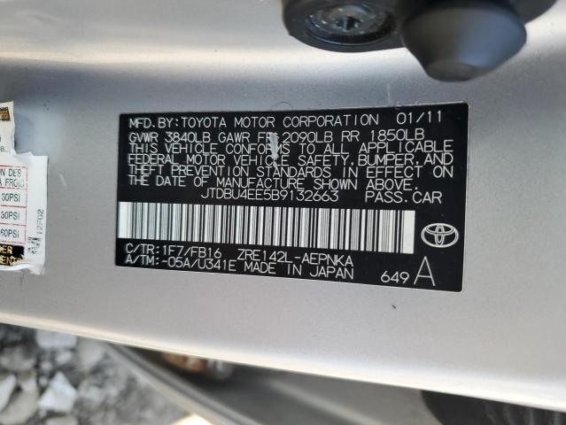 JTDBU4EE5B9132663 - 2011 TOYOTA COROLLA BASE SILVER photo 13
