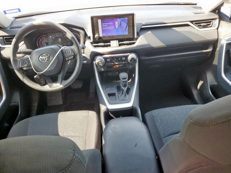 2T3W1RFV7RC290830 - 2024 TOYOTA RAV4 XLE SILVER photo 8