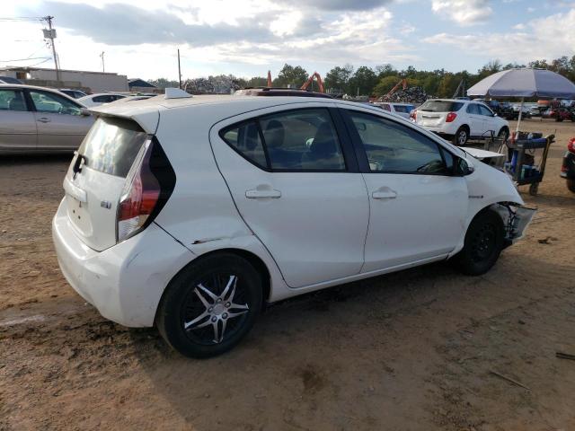 JTDKDTB32F1092446 - 2015 TOYOTA PRIUS C WHITE photo 3