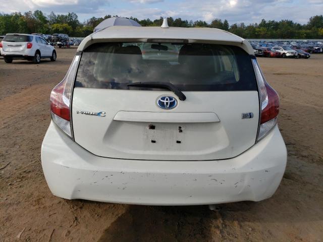 JTDKDTB32F1092446 - 2015 TOYOTA PRIUS C WHITE photo 6