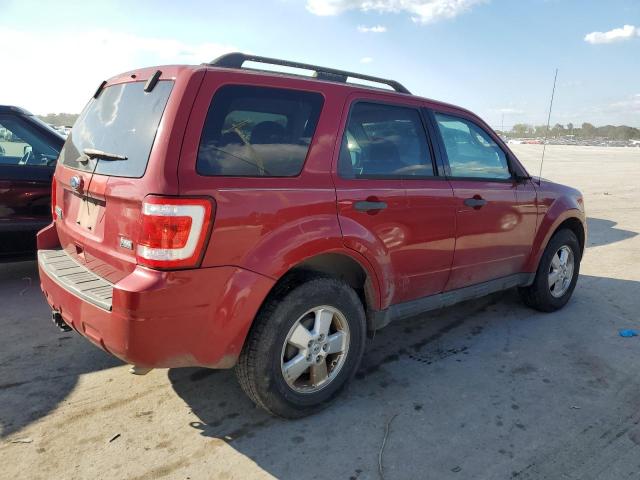 1FMCU9DG1BKA76147 - 2011 FORD ESCAPE XLT RED photo 3