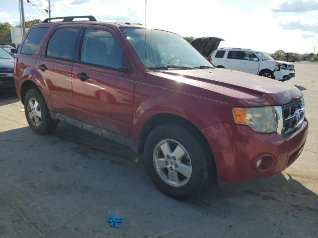 1FMCU9DG1BKA76147 - 2011 FORD ESCAPE XLT RED photo 4