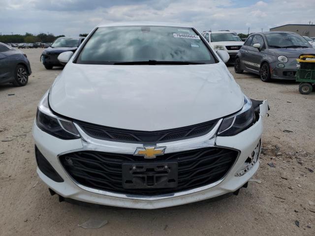 3G1BE6SM6KS609823 - 2019 CHEVROLET CRUZE LT WHITE photo 5