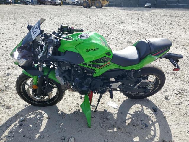 ML5EXER17RDAD5384 - 2024 KAWASAKI EX650 R Grün Foto 3