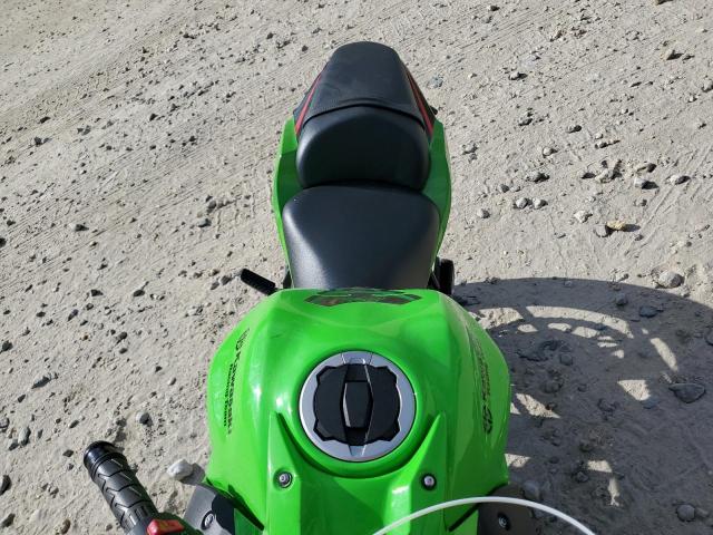 ML5EXER17RDAD5384 - 2024 KAWASAKI EX650 R Grün Foto 5