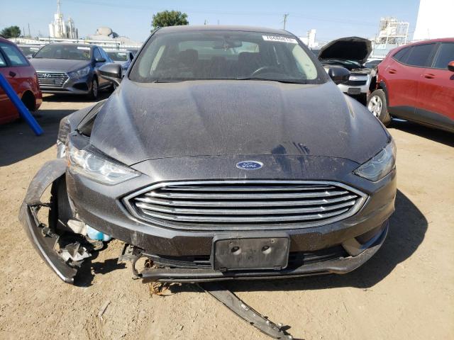 3FA6P0HD8JR130581 - 2018 FORD FUSION SE GRAY photo 5