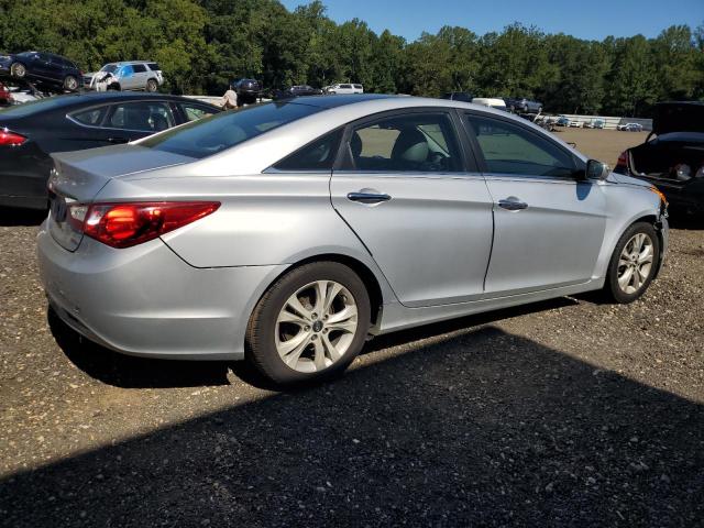 5NPEC4AC9CH367354 - 2012 HYUNDAI SONATA SE SILVER photo 3