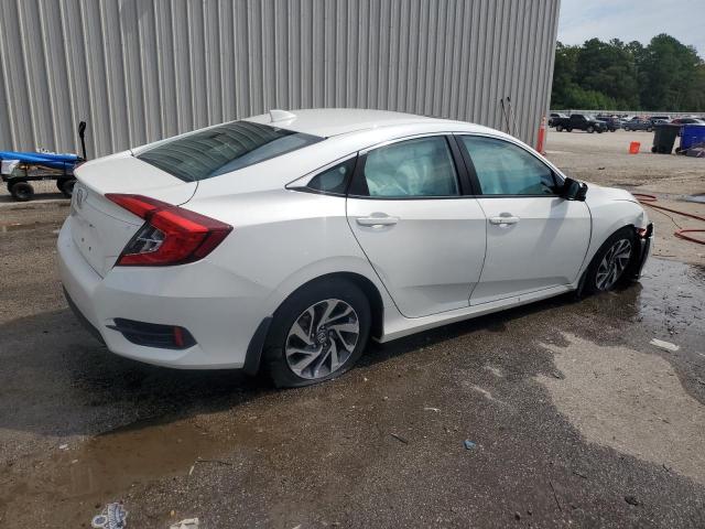 2HGFC2F75JH540850 - 2018 HONDA CIVIC EX WHITE photo 3