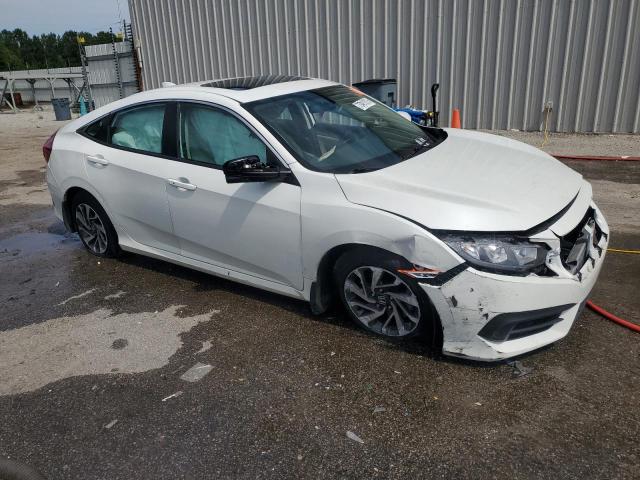 2HGFC2F75JH540850 - 2018 HONDA CIVIC EX WHITE photo 4