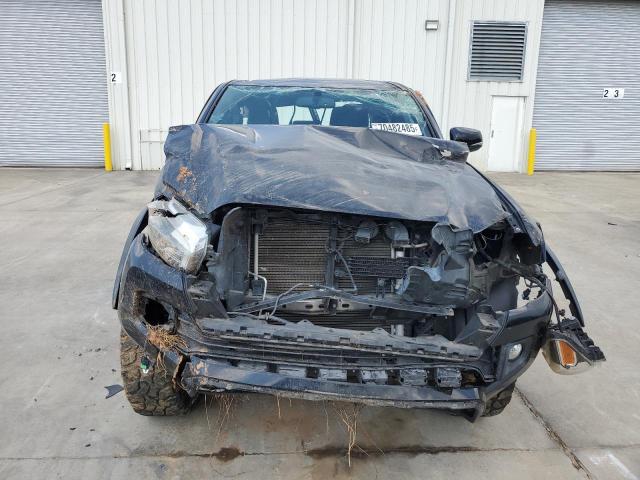 5TFCZ5AN0HX104615 - 2017 TOYOTA TACOMA DOUBLE CAB BLACK photo 5