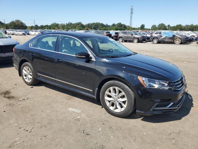 1VWAT7A36GC024516 - 2016 VOLKSWAGEN PASSAT S BLACK photo 4