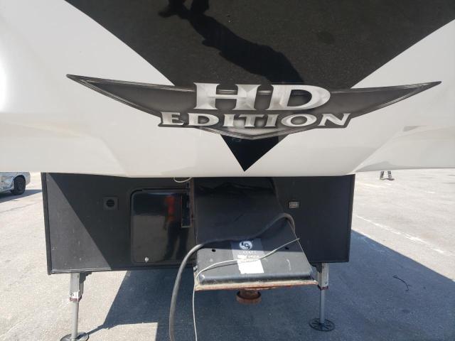 5SFCG443XJE368384 - 2018 HEARTLAND CYCLONE 白色 照片 8