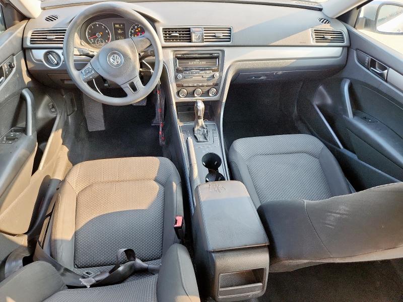 1VWAS7A35EC070080 - 2014 VOLKSWAGEN PASSAT S SILVER photo 8