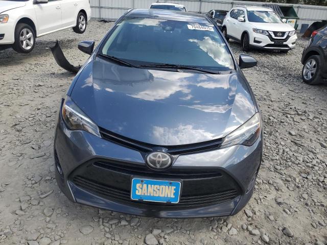 2T1BURHE7JC967343 - 2018 TOYOTA COROLLA L Grau Foto 5