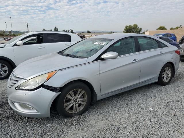 5NPEB4AC7DH677488 - 2013 HYUNDAI SONATA GLS SILVER photo 1