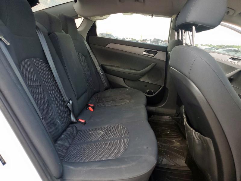 5NPE24AF8KH731338 - 2019 HYUNDAI SONATA SE WHITE photo 10