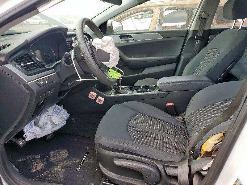 5NPE24AF8KH731338 - 2019 HYUNDAI SONATA SE WHITE photo 7