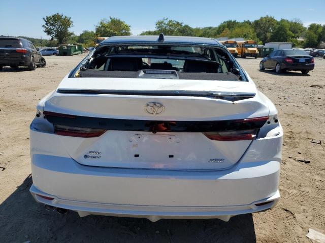 4T1DBADK1SU001906 - 2025 TOYOTA CAMRY XSE თეთრი ფოტო 6