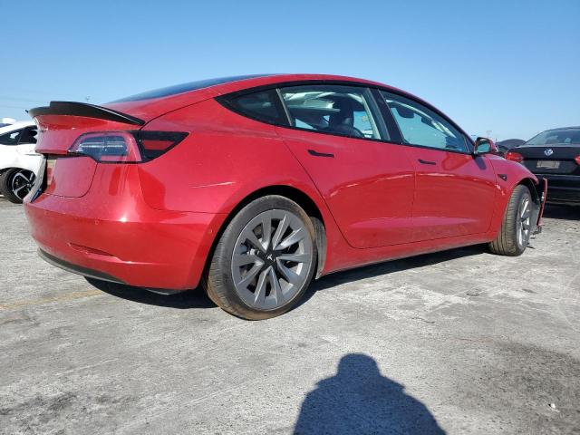 5YJ3E1EA5NF188898 - 2022 TESLA MODEL 3 RED photo 3