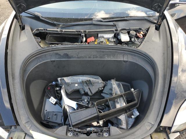 5YJ3E1EA1JF070910 - 2018 TESLA MODEL 3 Սև լուսանկար 11