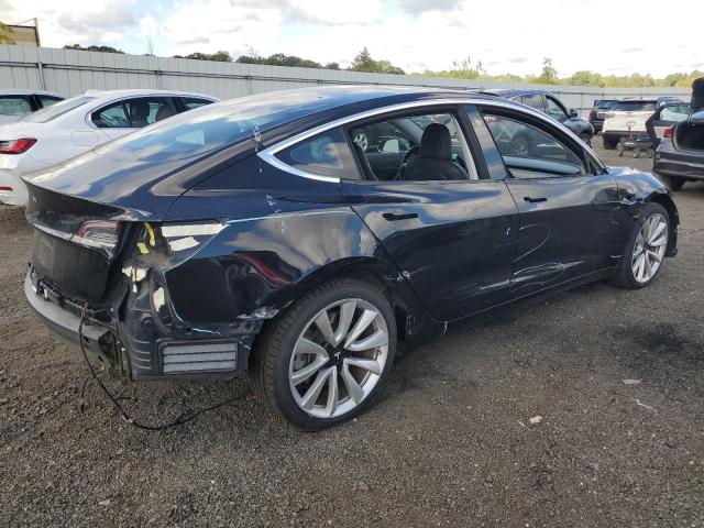 5YJ3E1EA1JF070910 - 2018 TESLA MODEL 3 Սև լուսանկար 3