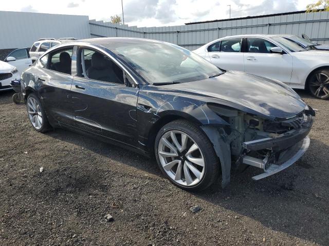 5YJ3E1EA1JF070910 - 2018 TESLA MODEL 3 Սև լուսանկար 4