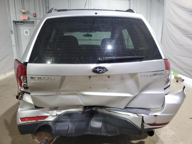 JF2SHABC1BH780448 - 2011 SUBARU FORESTER 2.5X ვერცხლისფერი ფოტო 6