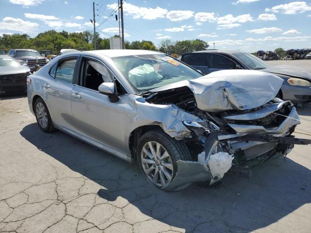 4T1C11AK2LU509080 - 2020 TOYOTA CAMRY LE SILVER photo 4