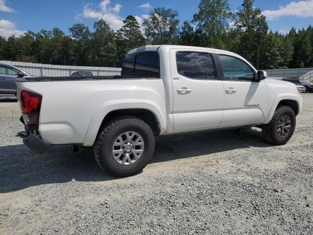 3TMCZ5AN0JM123936 - 2018 TOYOTA TACOMA DOUBLE CAB 白色 照片 3