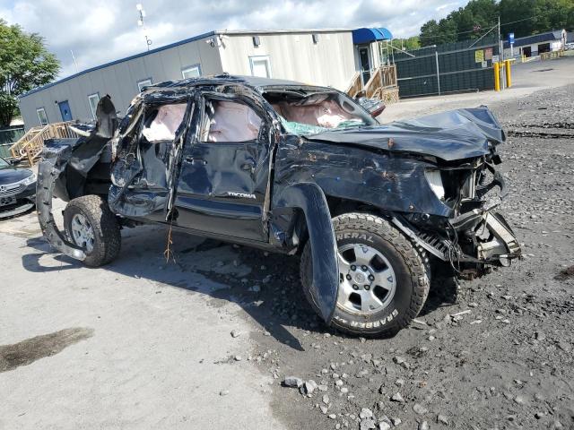 3TMLU4EN4FM172230 - 2015 TOYOTA TACOMA DOUBLE CAB შავი ფოტო 4