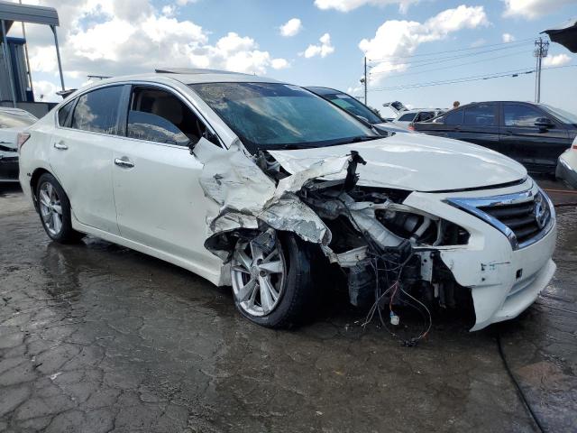 1N4AL3AP8FC423530 - 2015 NISSAN ALTIMA 2.5 WHITE photo 4